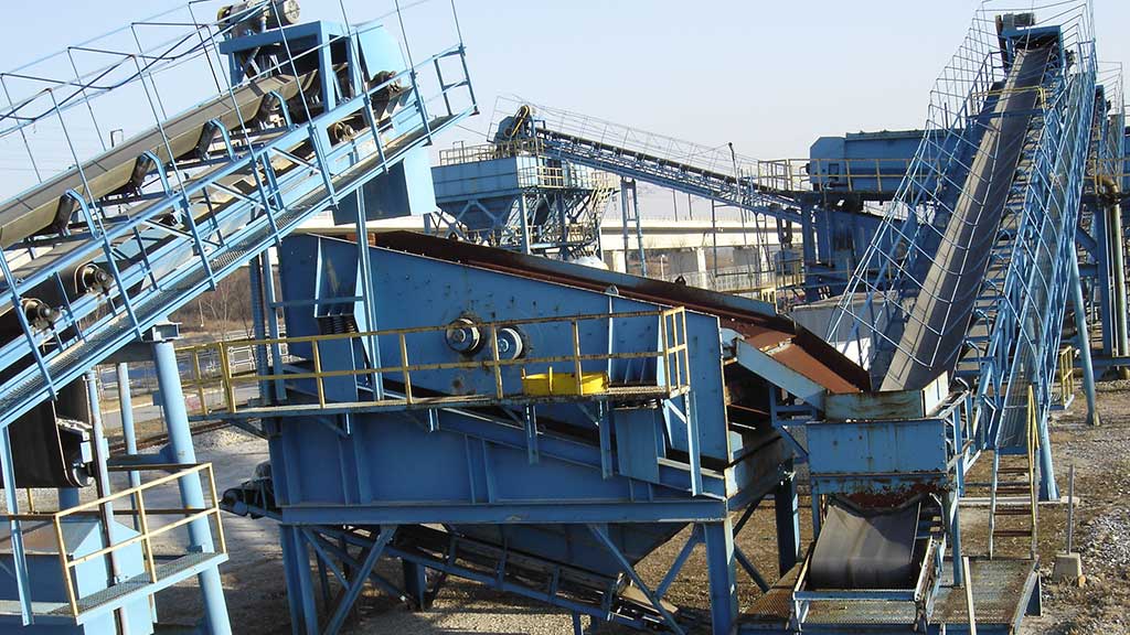 Heavy-Duty Linear Vibrating Screens