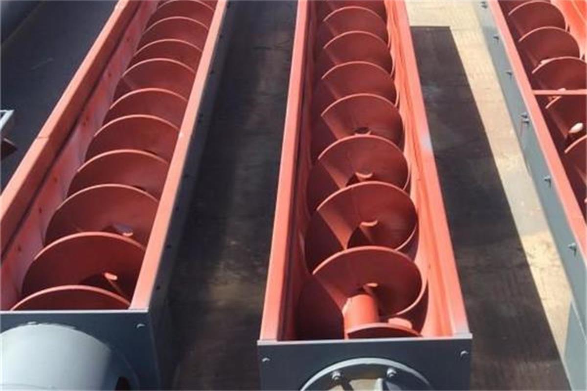Screw conveyors